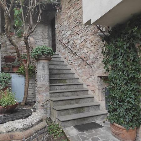All'Archetto Del Terz'Ordine Assis Exterior foto