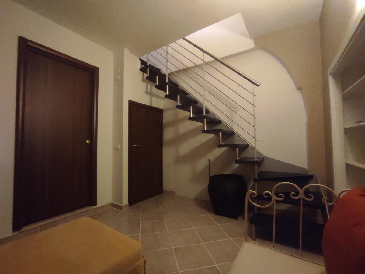 All'Archetto Del Terz'Ordine Assis Exterior foto